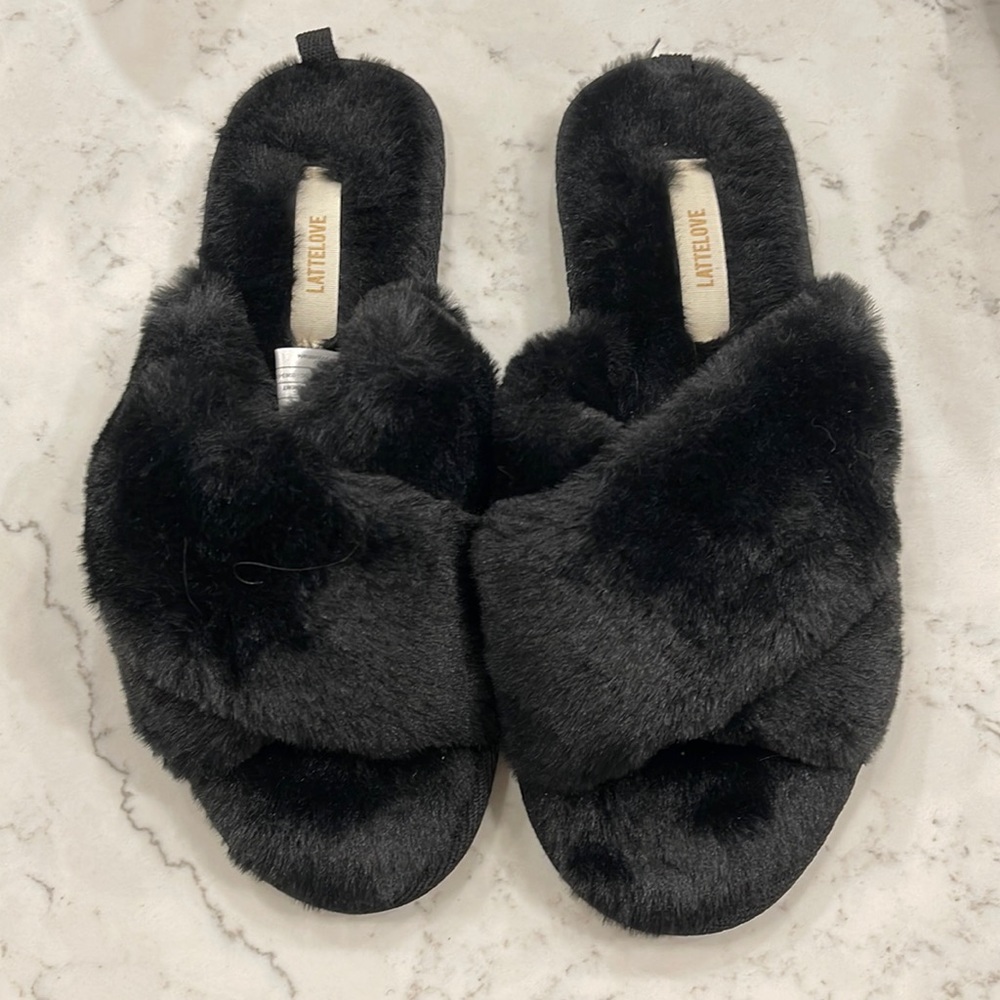 Black Criss Cross Slippers